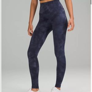 Lululemon Wunder Train in Navy Diamond Dye